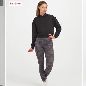 Spanx Look at Me Now seamless camo leggings size L